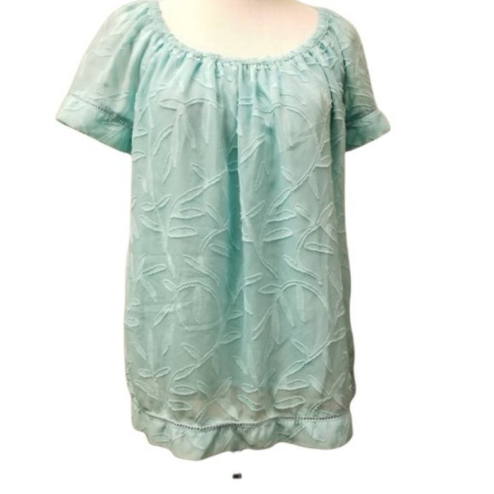 St. John's Bay blue short sleeve leaf design top (H11)